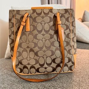 COACH Signature Canvas Medium Bag